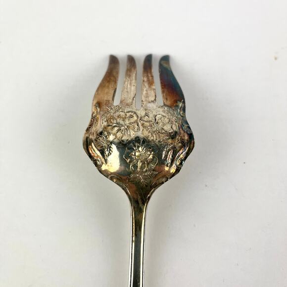 RC Co. Antique Serving Fork Reprouse Rose Pattern - Picture 4 of 6